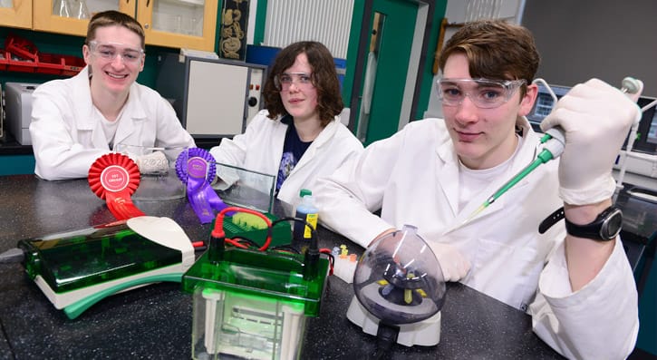 BTYS Winners South Eastern Regional College Level 3 Applied Science second year students Ben Gibson (Lisburn), Jamel Donald (Belfast) and Caoimhe Clugston (Lisburn) were awarded First Place in the Biological and Ecological Sciences Senior Group category at the BT Young Scientist Competition 2020 for their investigation  which looked at whether cigarette smoke extract will cause an increase in inflammatory markers and glucose within the cells.   The team were also awarded Northern Ireland Best Project.